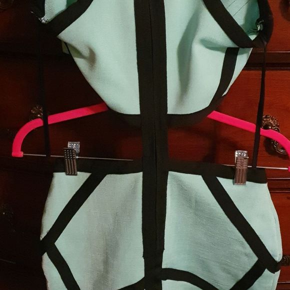 2B by BeBe Sexy Cut Out Bandage Dress  XS - Picture 7 of 7